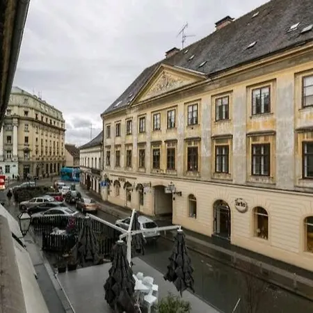 Cuckovic Apartment